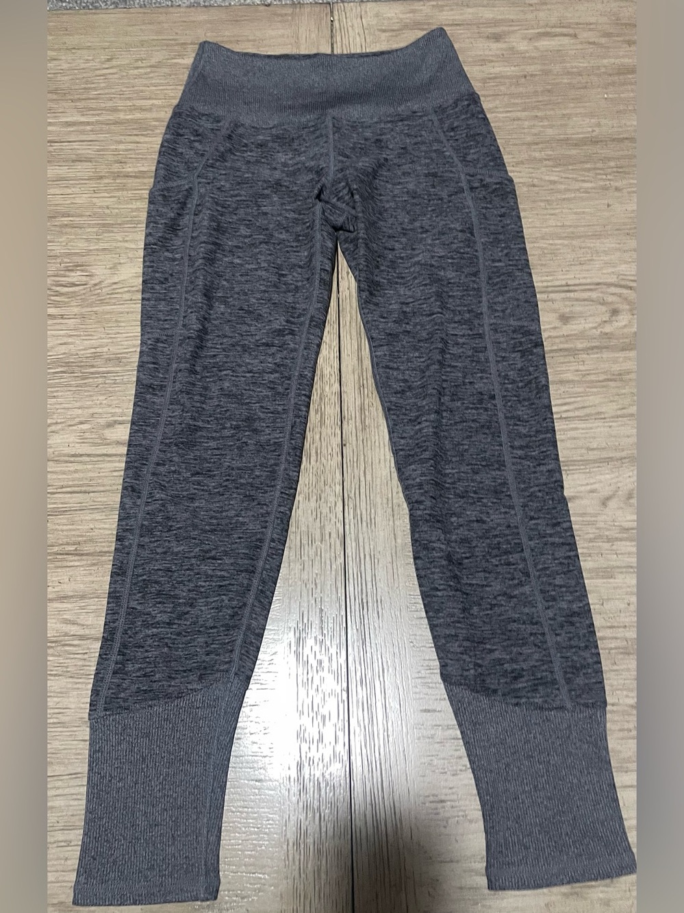 Kirkland women’s leggings, size small, super soft